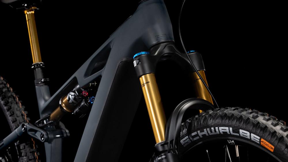 Bicicleta Cube Stereo Hybrid ONE HPC AT 800 carbon´n´gold