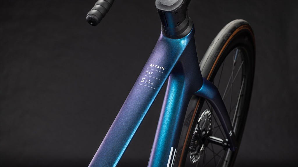 Bicicleta Cube Attain C:62 SLT shiftmint´n´white